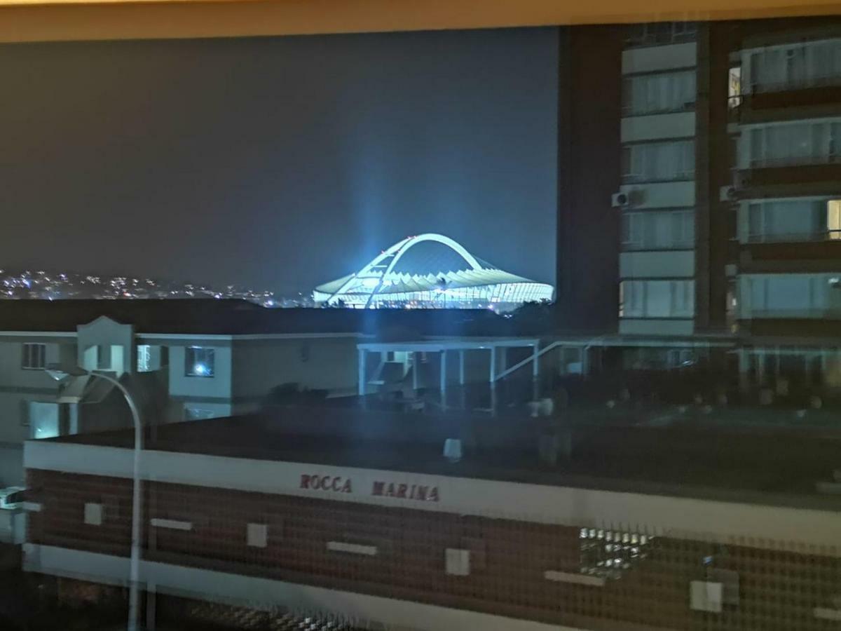 Durban Beach Getaway - Summersands, Inverter For Load Shedding, Free Wifi & Free Parking Exterior foto
